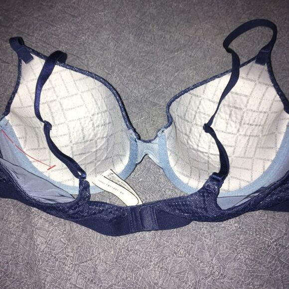 Victoria’s Secret blue lace uplift semi Demi bra - Picture 2 of 3